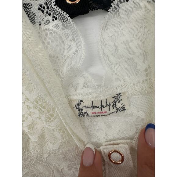 Free People Heartbreaker Lace Brami Set - Picture 3 of 4